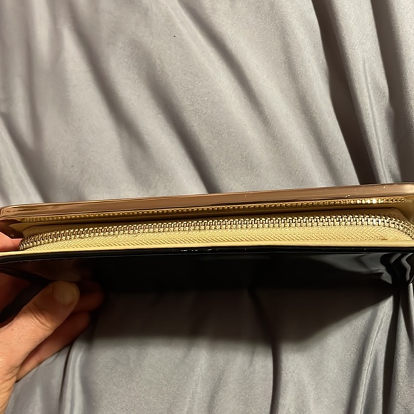 Wallet - Picture 4 of 4